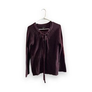 Lace up sweater | Size: medium